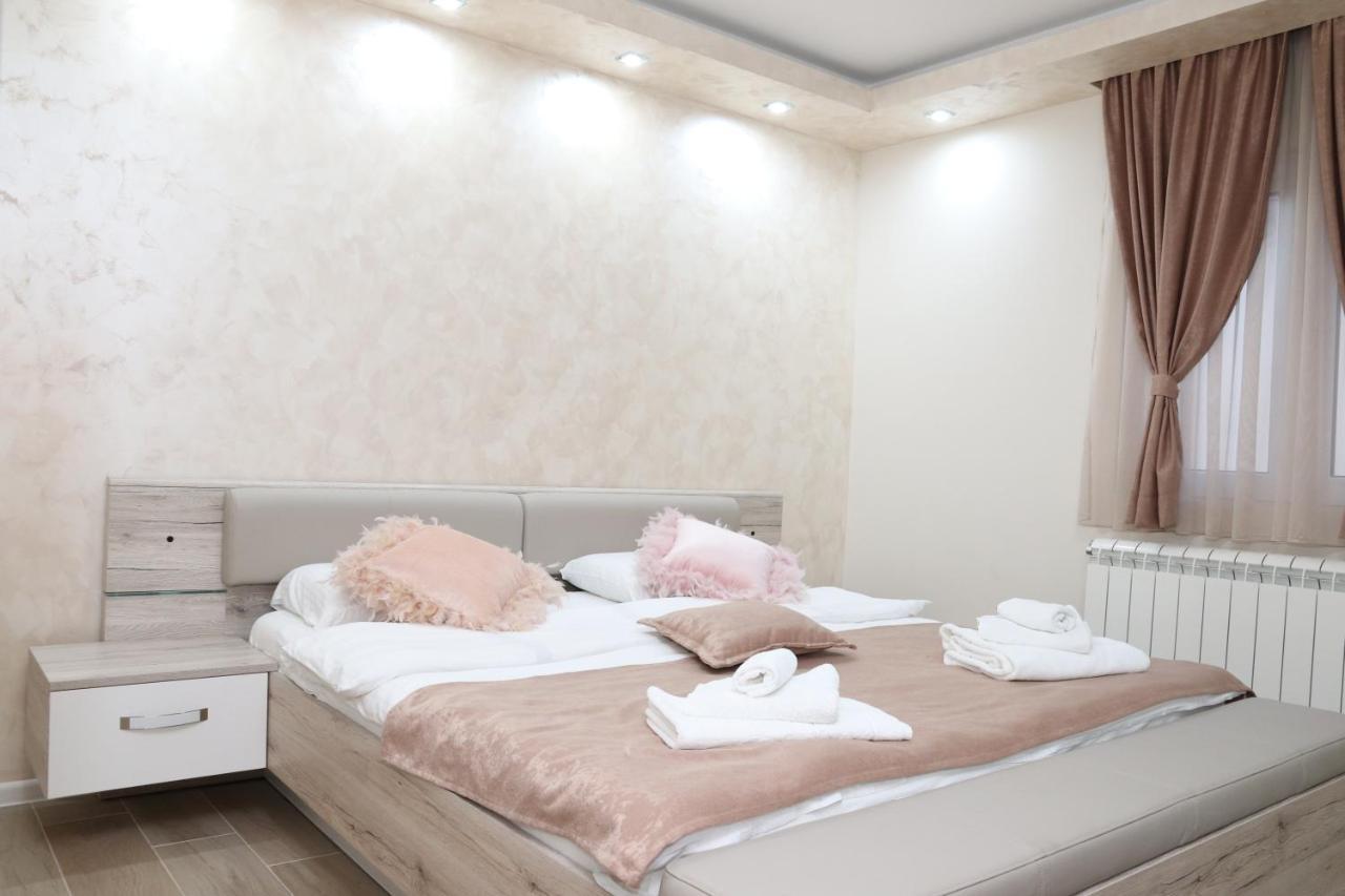 Holiday Home Kotor Bagian luar foto
