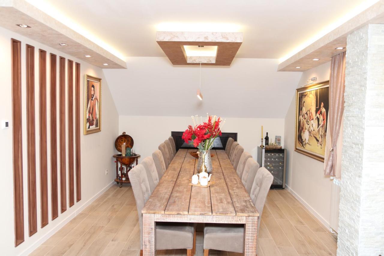 Holiday Home Kotor Bagian luar foto