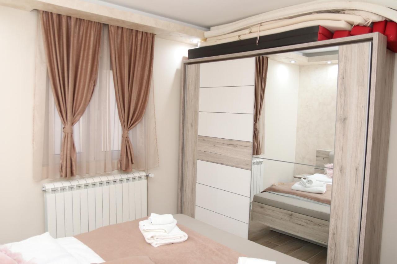 Holiday Home Kotor Bagian luar foto